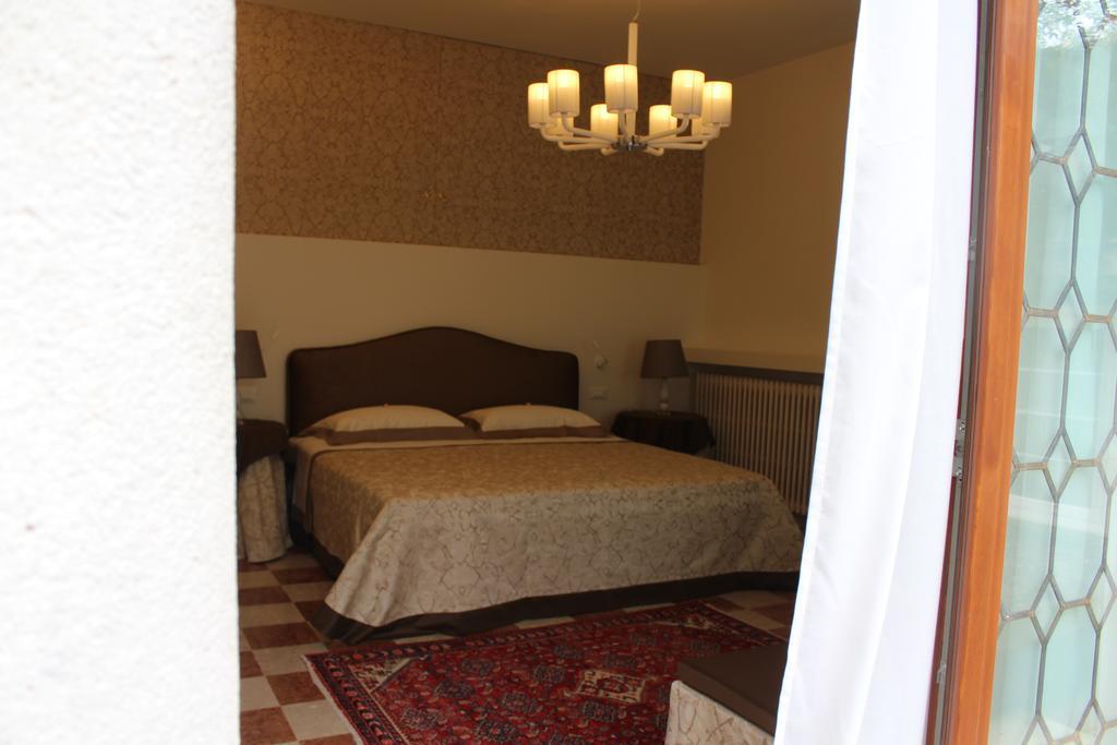 Domus Dotti V Guest House Treviso Exterior foto