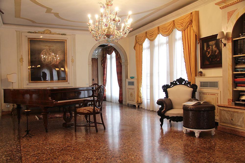 Domus Dotti V Guest House Treviso Exterior foto