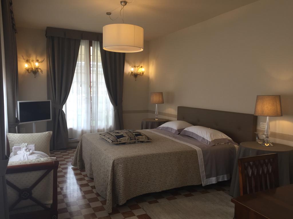 Domus Dotti V Guest House Treviso Exterior foto