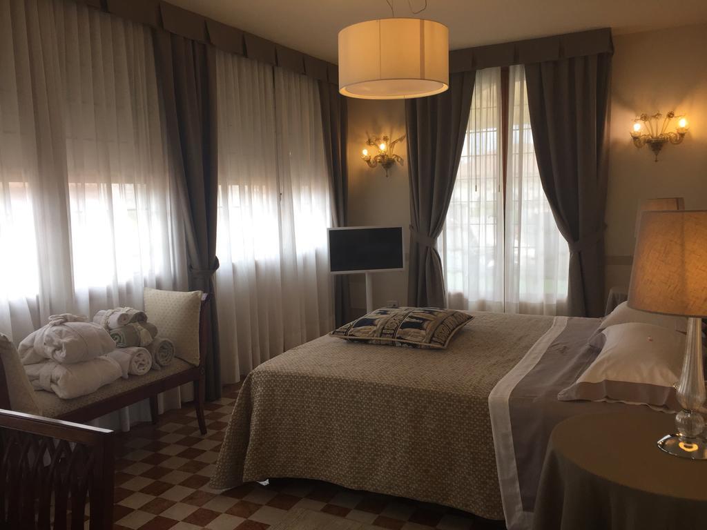 Domus Dotti V Guest House Treviso Exterior foto
