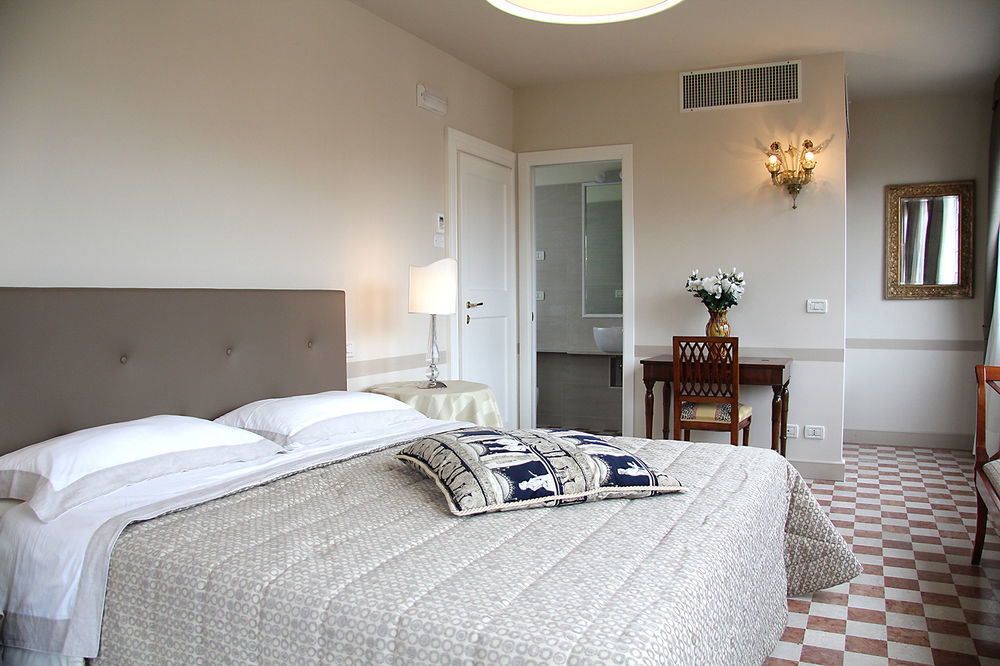 Domus Dotti V Guest House Treviso Exterior foto