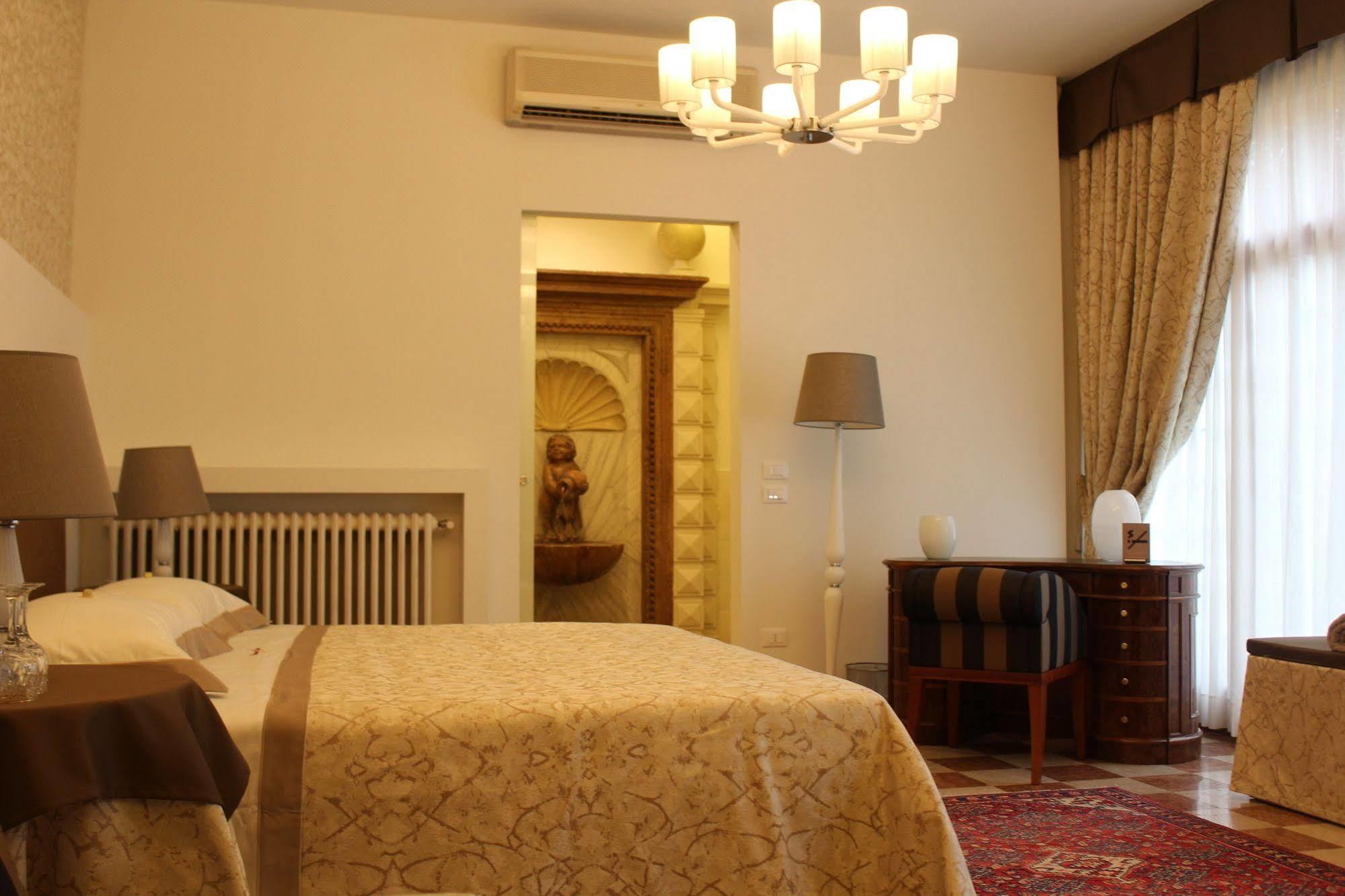 Domus Dotti V Guest House Treviso Exterior foto